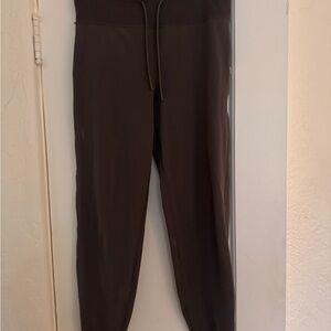 Vuori Jogger Pants